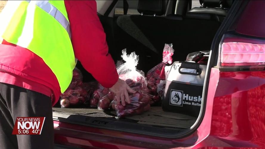 OSU Lima and West Ohio Food Bank hold a pop-up produce stand for those in need