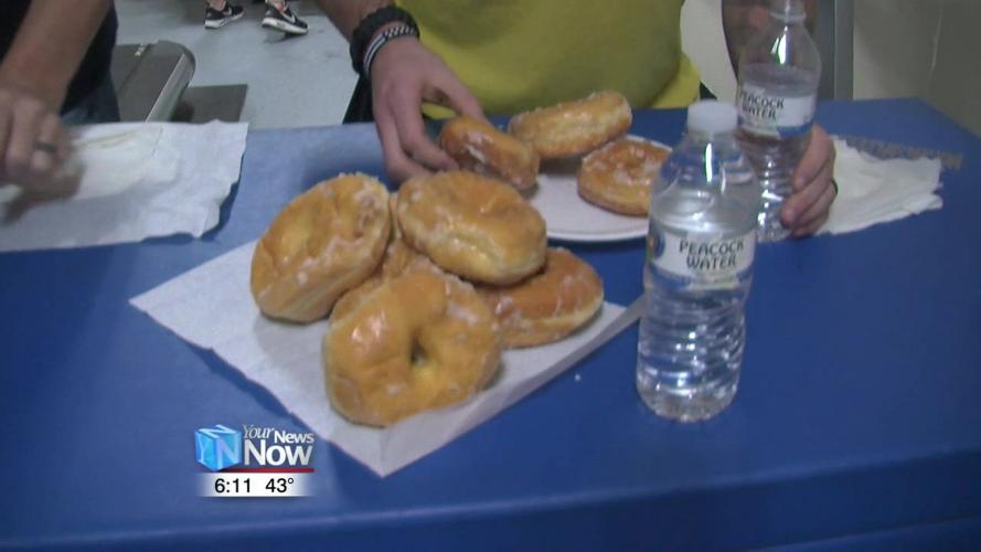 Allen County Sheriff's Office raises dough for United Way by eating donuts1.jpg