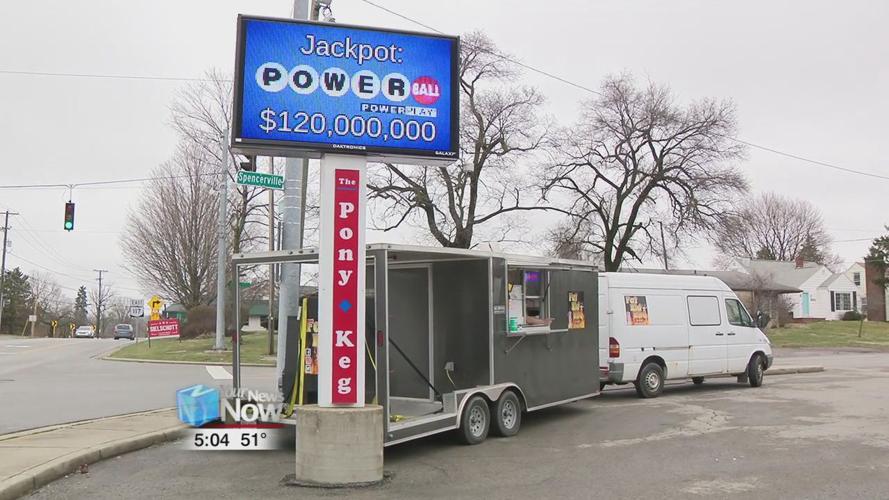 Local businesses band together to feed the community during coronavirus closings