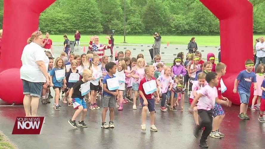 Shawnee Elmwood students promote a healthy lifestyle during Daily Mile event