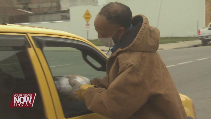 The Central District in Lima offers up free turkeys for the community