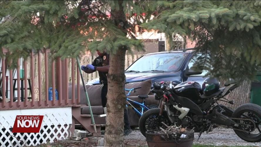 Allen County Sheriff's deputies respond to stabbing call