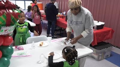 Bradfield Community Center hosts Annual Christmas Drop-In for local kids