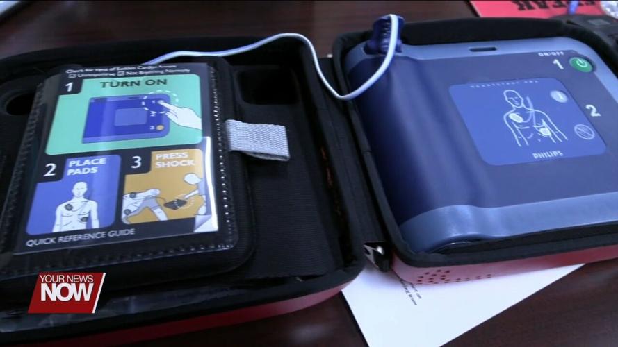 Lima Municipal Court employees get trained on AED donated from Lima Memorial