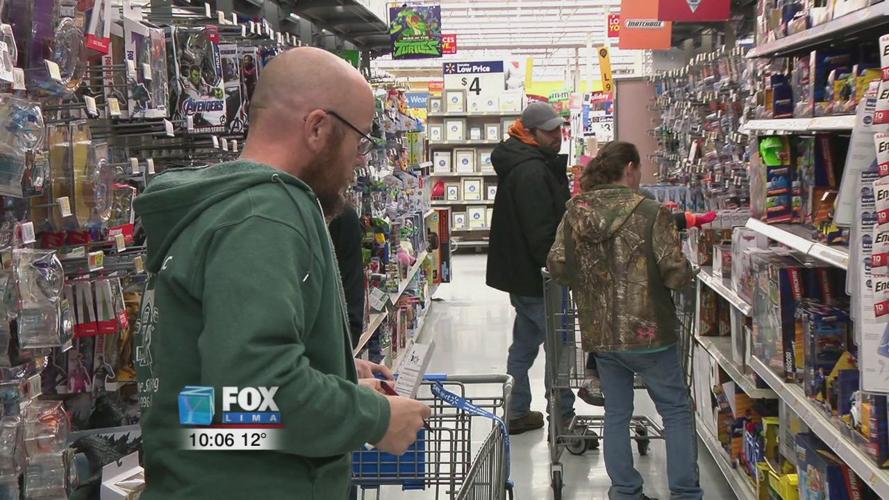 ABATE of Ohio purchase Christmas presents for kids in Allen County