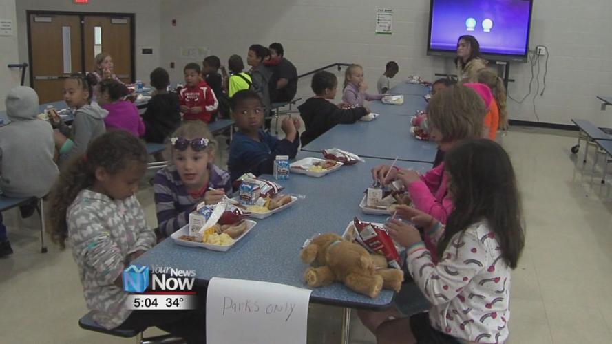 Trump administration proposes school lunch rules