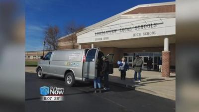 Lincolnview students donate to the Veterans Food Pantry