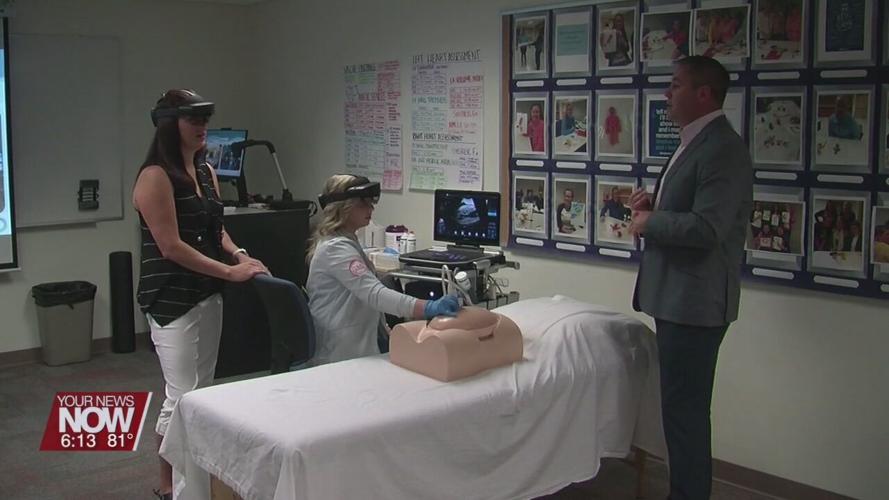 University of Findlay students learn with cutting edge medical technology