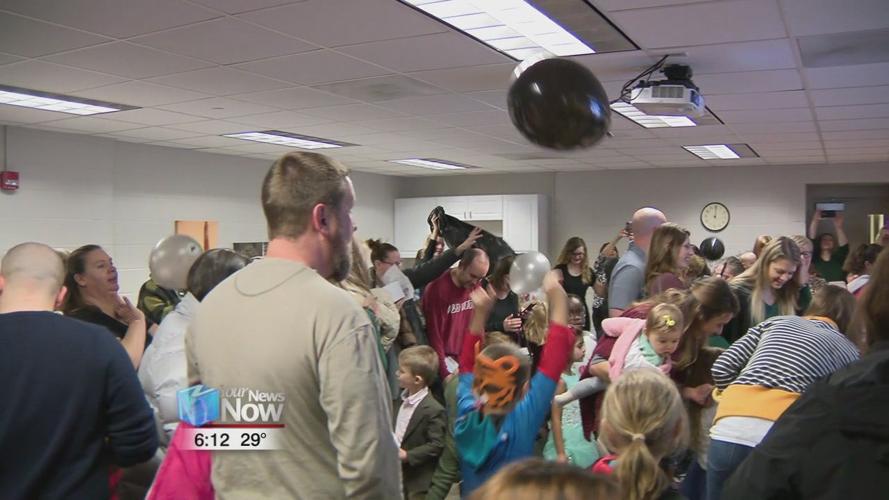 Findlay library holds Noon Year's party