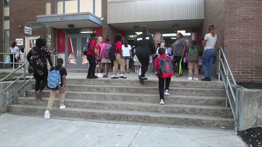 Students and faculty at Heritage Elementary excited for the new school year