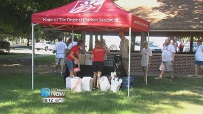 Chick-fil-A gives back to Findlay before grand opening
