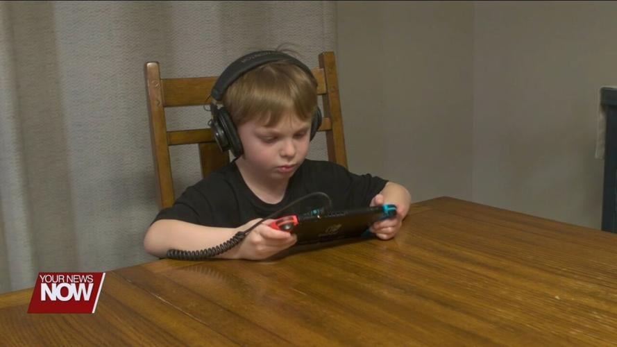 Extensive headphone use by kids could lead to hearing problems later in life
