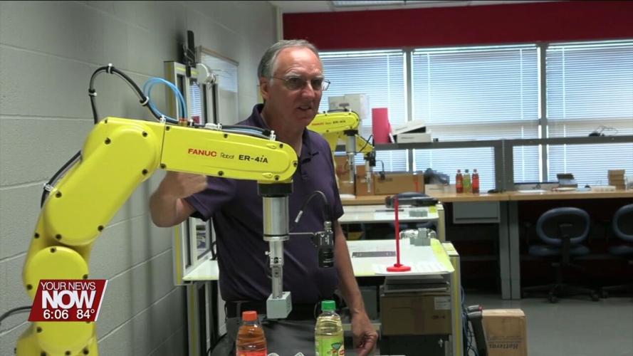 Lima Young Professionals tour OSU Lima's Engineering Education and Manufacturing Center at Ford