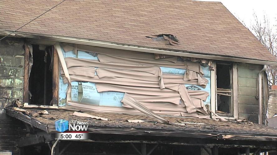Early morning fire damages Leland Avenue home1.jpg