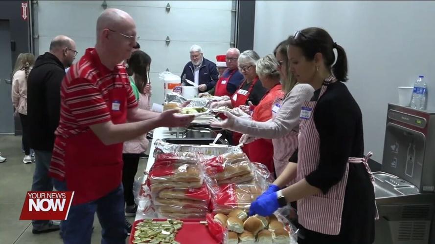 Hundreds have good food and fellowship thanks to "Together on Christmas" community meal