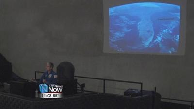 Former astronaut Don Thomas speaks at Armstrong Air and Space Museum