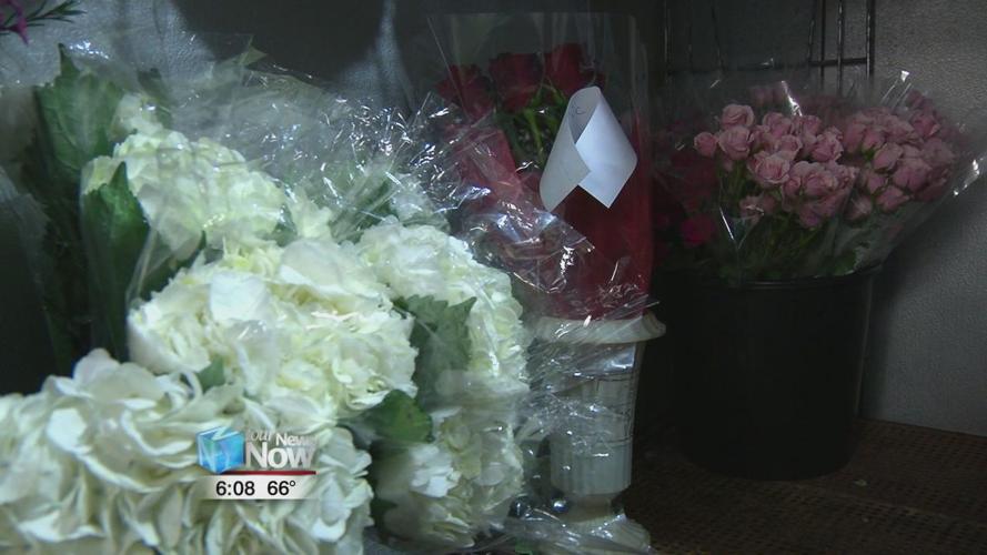 Florists hopeful sales will be up this Mother's Day despite COVID-19 protocol