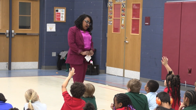 Mayor Sharetta Smith talks leadership with Freedom fourth graders