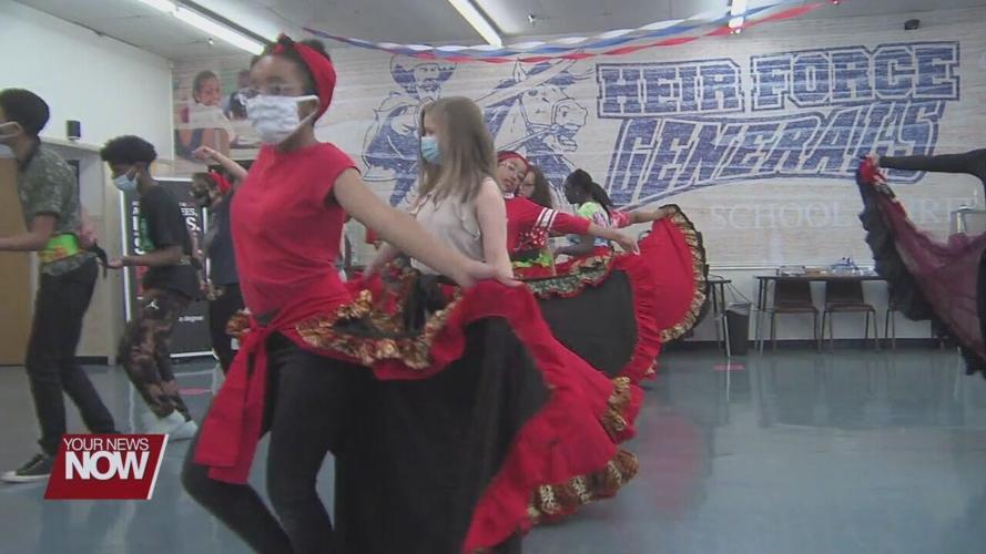 Students can learn from mentors about the arts at last two Youth for Change summits