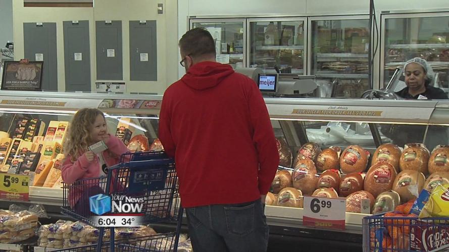 Shopping for Thanksgiving dinner