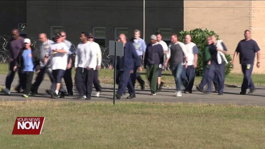 Allen Oakwood inmates take part in MS Walk to help raise money for multiple sclerosis research