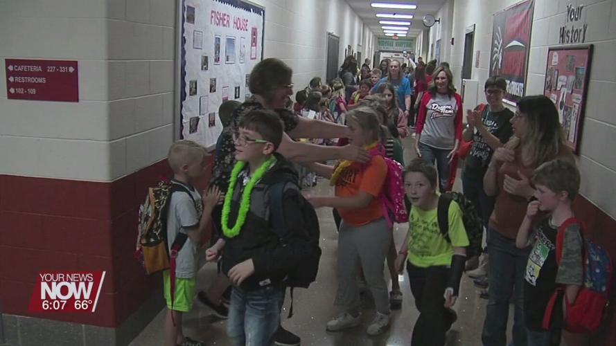 Cridersville Elementary claps-out outgoing 4th graders; also pays respects those lost in Texas shooting