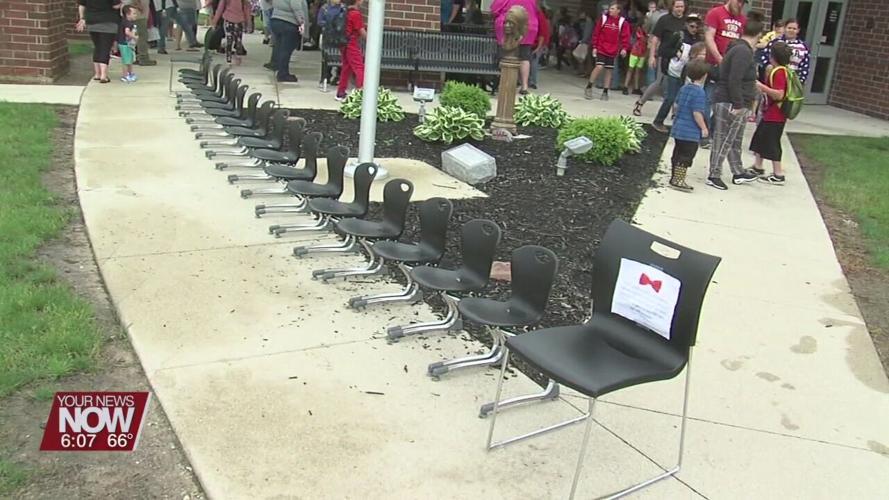 Cridersville Elementary claps-out outgoing 4th graders; also pays respects those lost in Texas shooting