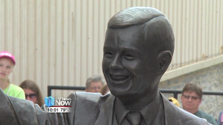 Armstrong Statue unveiled in downtown Wapakoneta 2.jpg