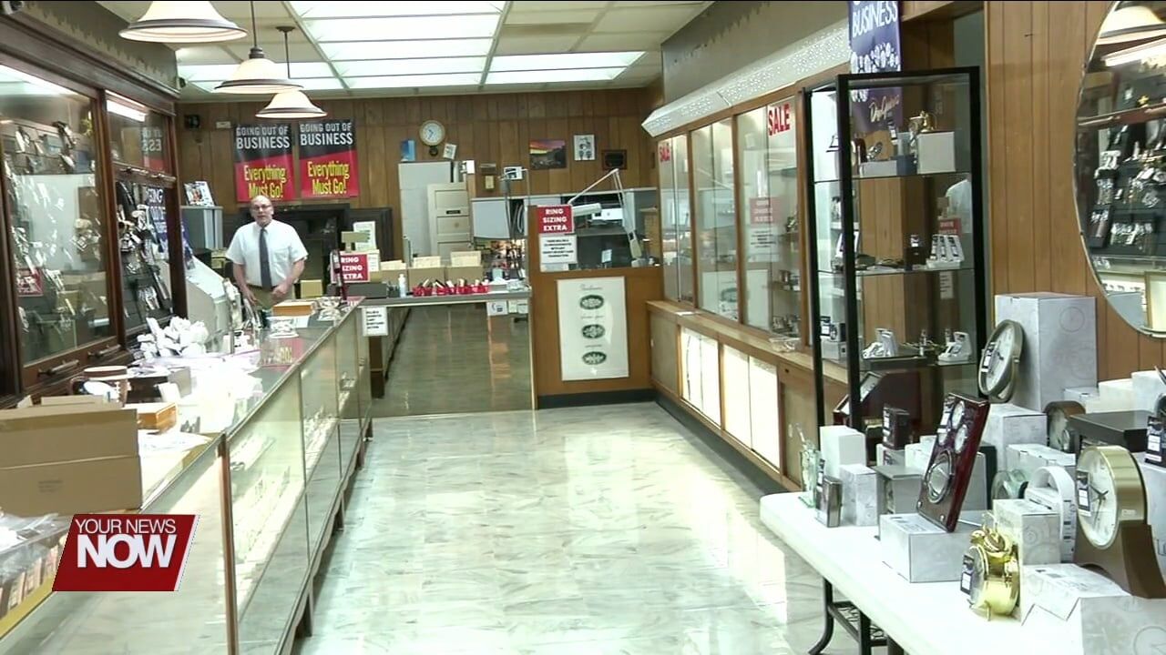 Jewelry store going on sale out of business