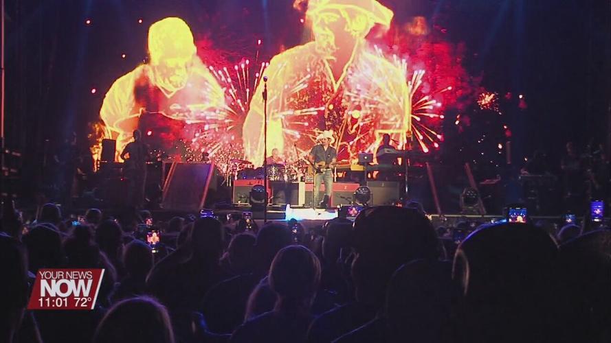 Brad Paisley takes the stage for Allen County Fair concert