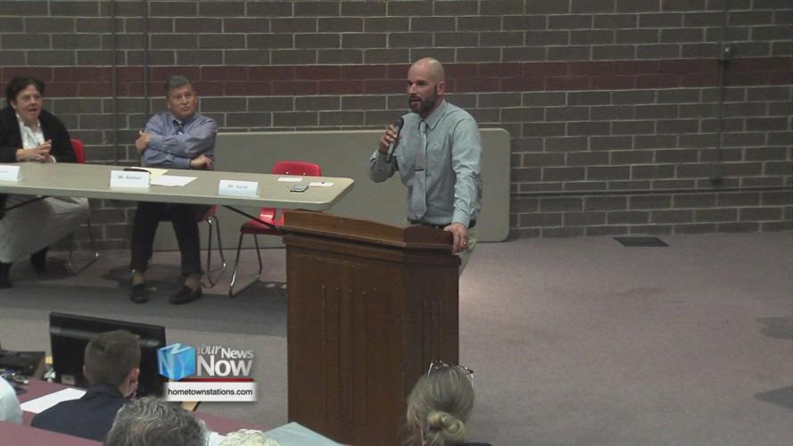 Wapakoneta mayoral candidates speak at forum