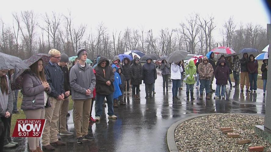 Wreaths Across America ceremony honors fallen veterans in Ottawa
