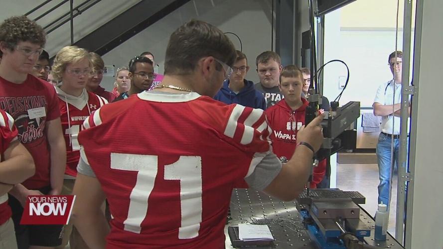 Wapakoneta students gets hands-on experience at Flex Machine Tools