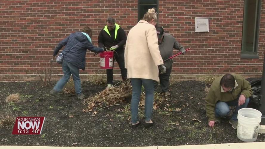 OSU Lima students, faculty, and staff help keep campus clean during spring campus cleanup