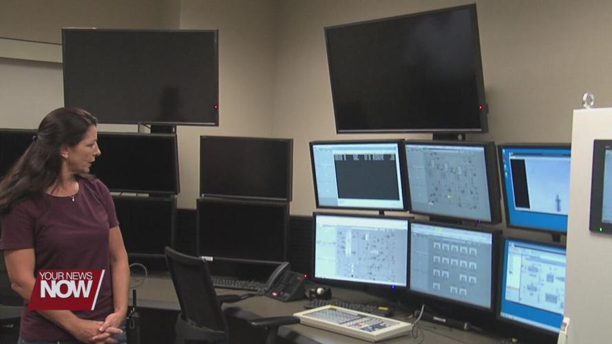 Community officials tour control room and laboratory at Cenovus Lima Refinery