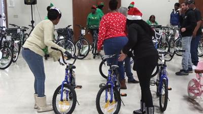 American Legion Post 96 spreads holiday cheer with annual children’s party