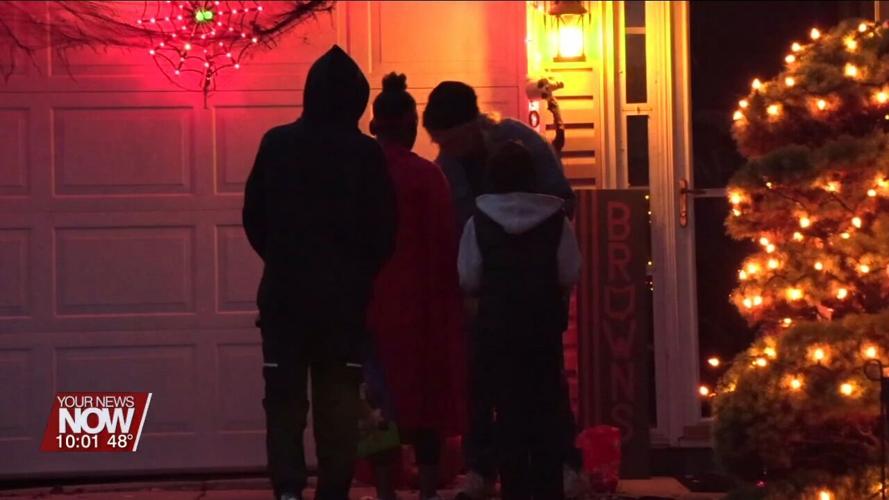 Superheroes, clowns, and more come out for Lima Trick or Treat