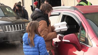 West Ohio Food Bank distributes thousands of meals on Christmas Eve