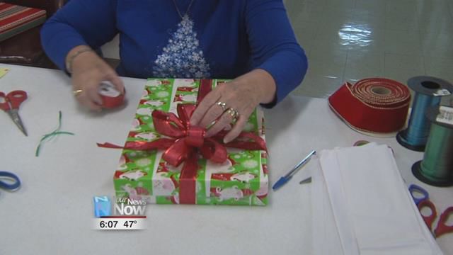 Gift Wrapping1.jpg