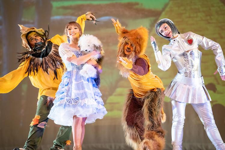 Wizard of Oz on Ice 1