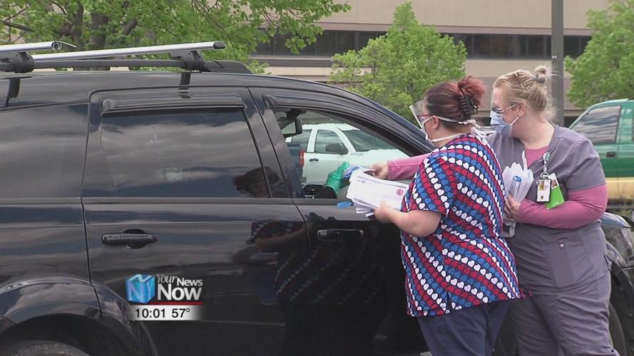 Lima VA clinic gives free masks to veterans