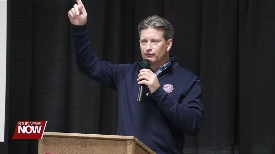 Allen County business leaders talk farm economics at Wake, Rattle, and Roll meeting