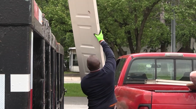 Mayor's Spring Clean-Up draws hundreds of Lima residents, removes tons of waste