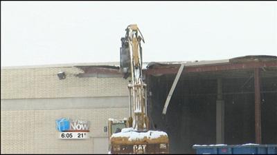 American Mall demolition begins