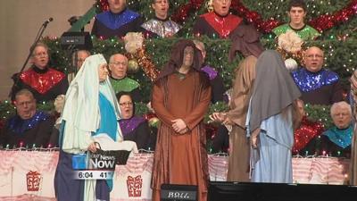 Living Christmas Tree performance