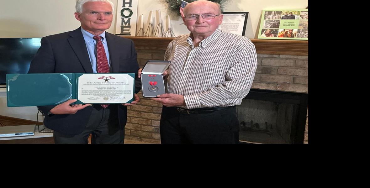 Latta Presents Paulding County Veteran with Overdue Bronze Star