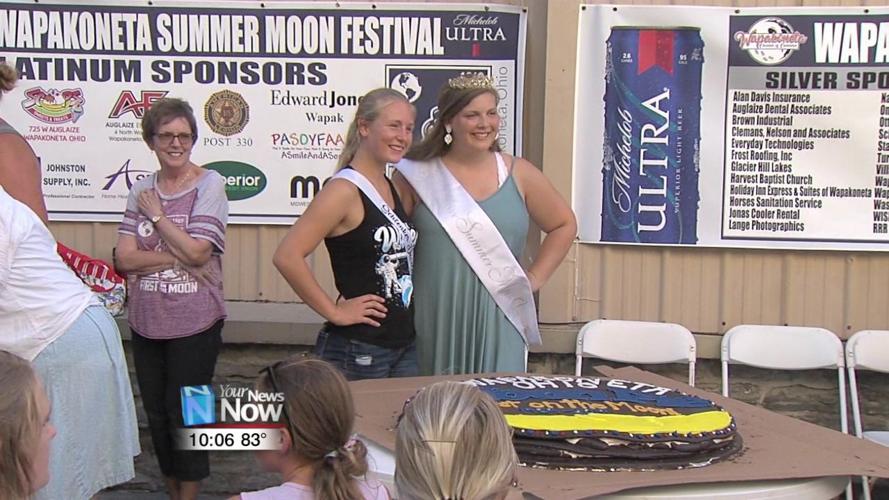 Giant MoonPie becomes tasty treat for festival goers 1.jpg