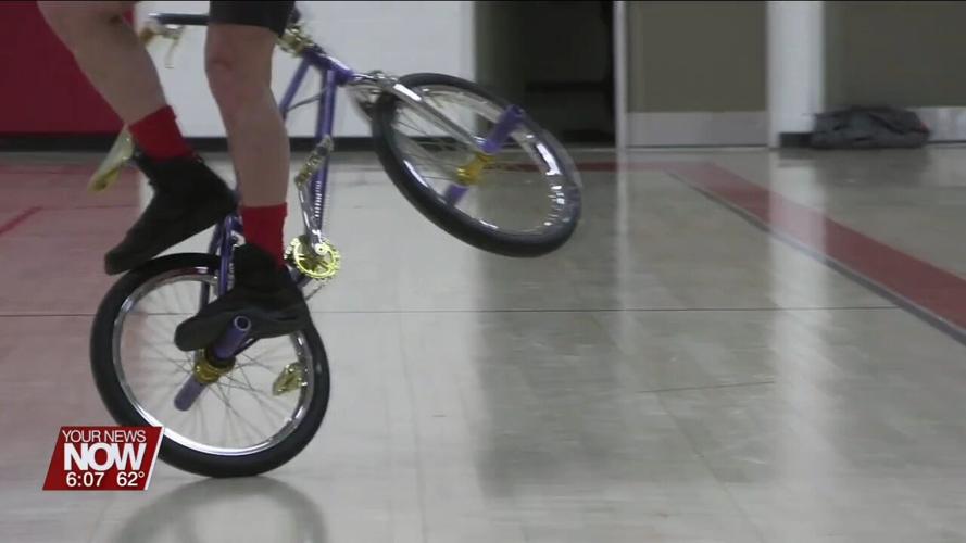 School assembly featuring Wonder Wheels BMX Stunt Team motivate Perry students
