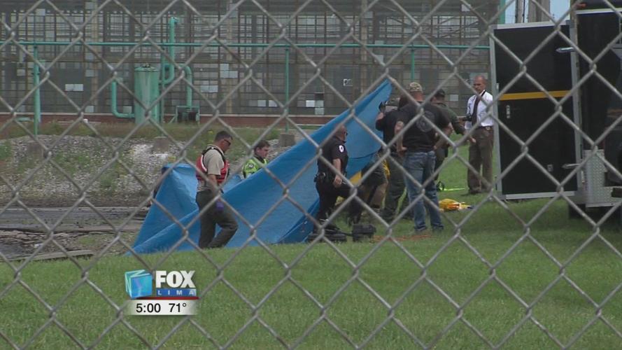 Dive Team and ODNR sonar boat locates body of driver in pond on Buckeye Road
