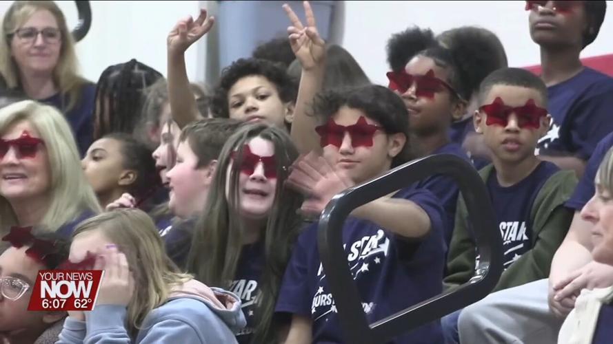 School assembly featuring Wonder Wheels BMX Stunt Team motivate Perry students